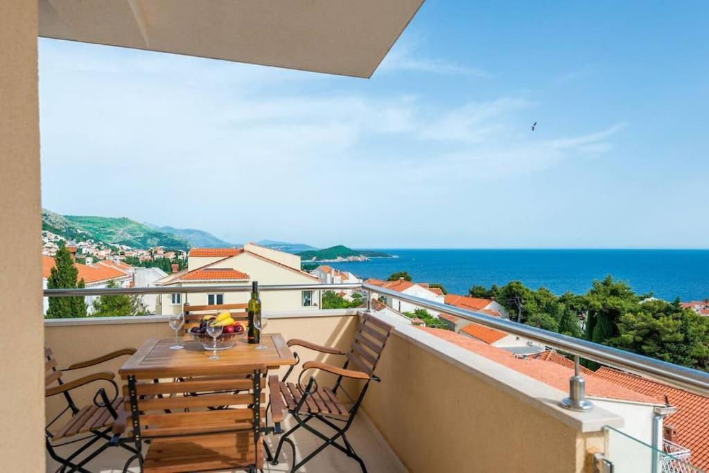 Apartment Belvedere With Magnificent Sea View Terrace 杜布罗夫尼克 外观 照片